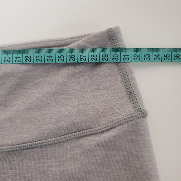 Lululemon Wunder Under Crop Size 4 Heathered Medium Grey W6B97S Yoga Leggings - Picture 8 of 9